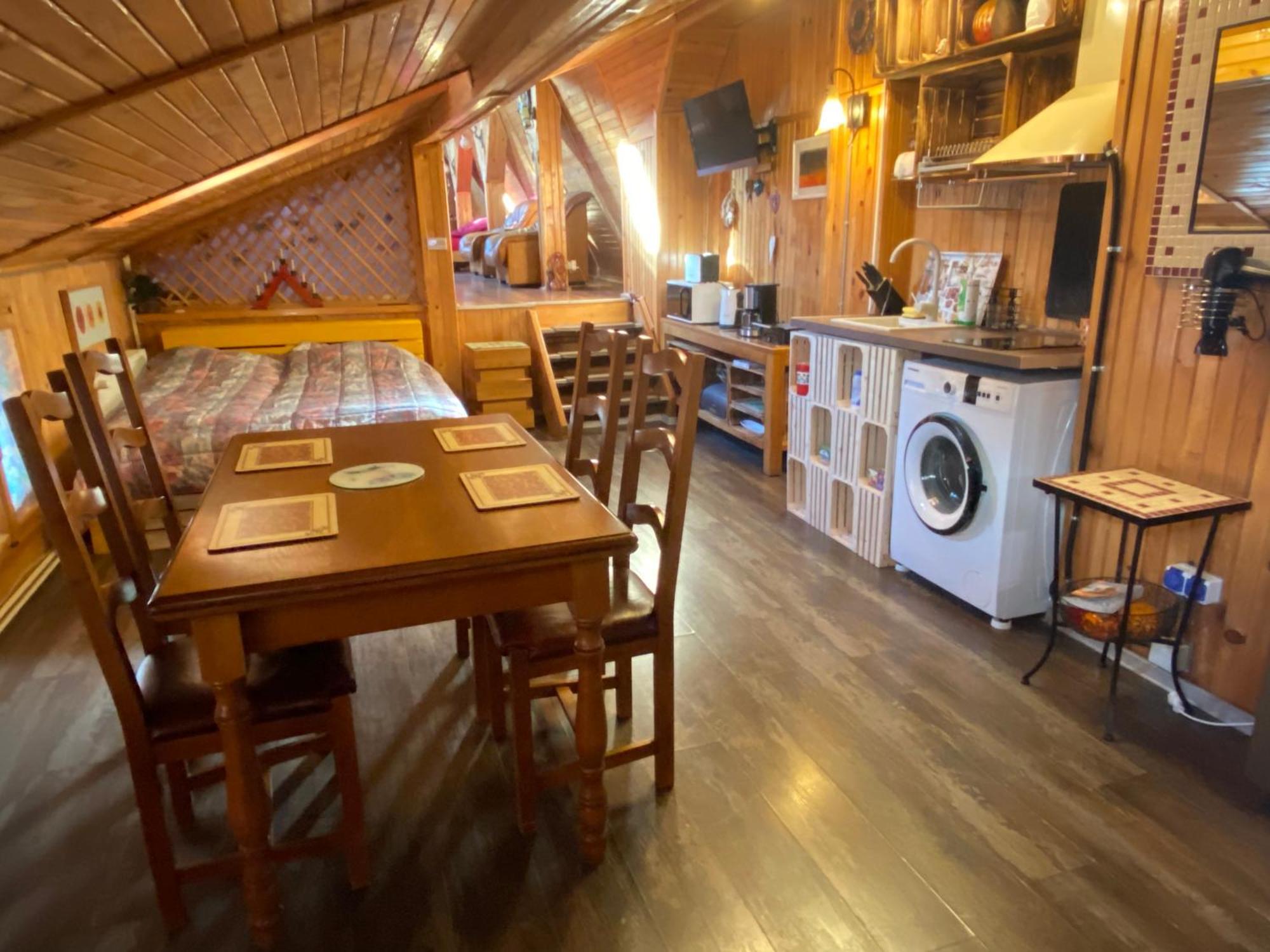 Appartement Wooden Attic à Braşov Extérieur photo