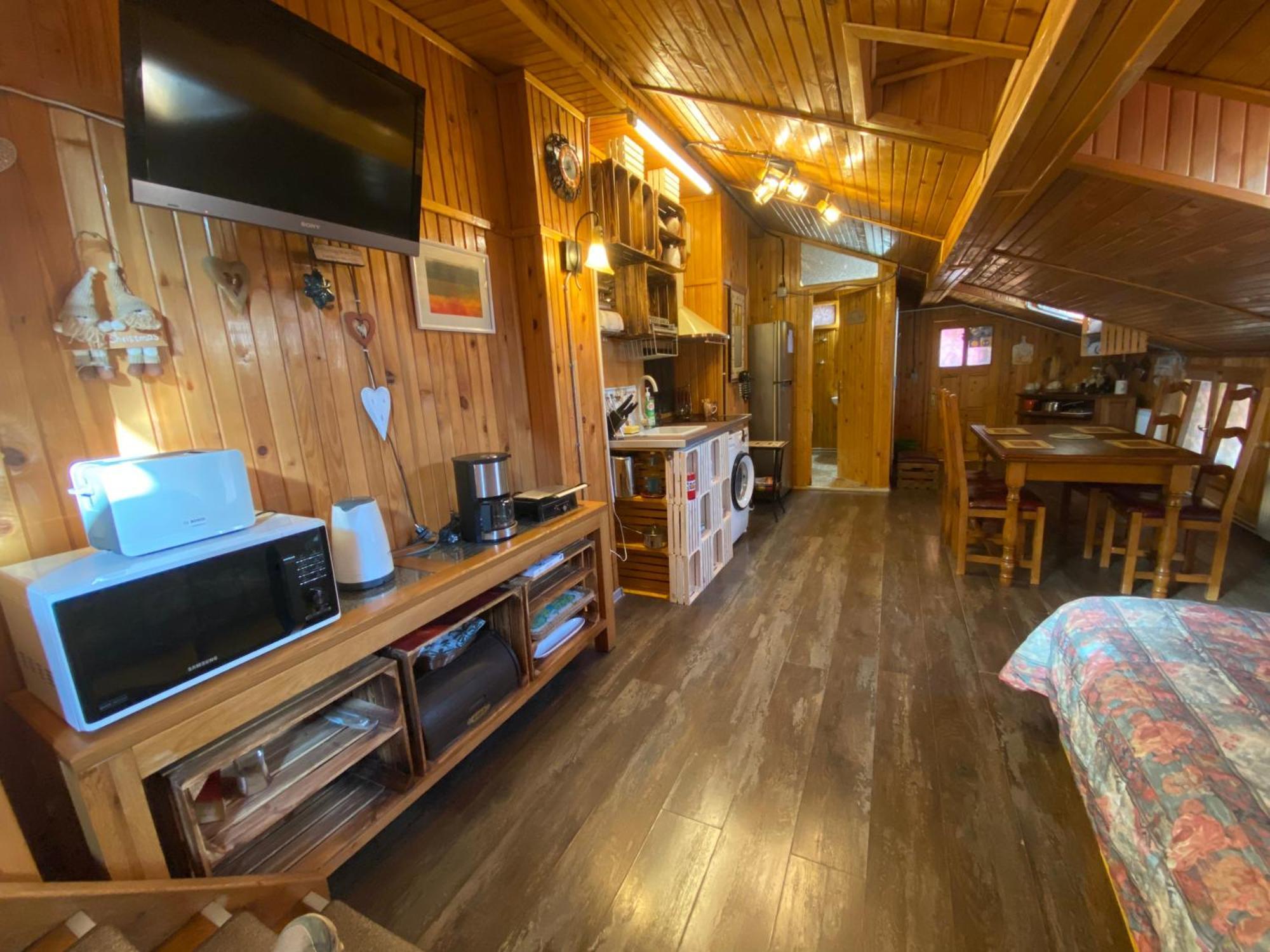 Appartement Wooden Attic à Braşov Extérieur photo