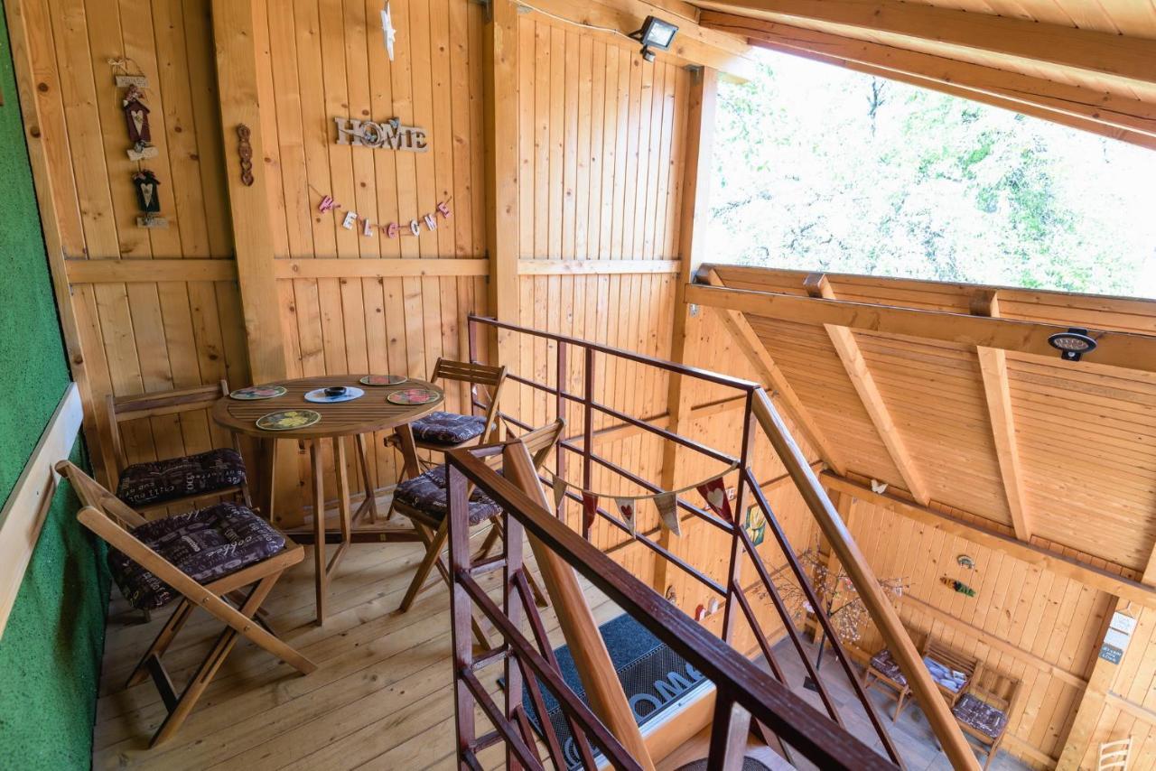 Appartement Wooden Attic à Braşov Extérieur photo